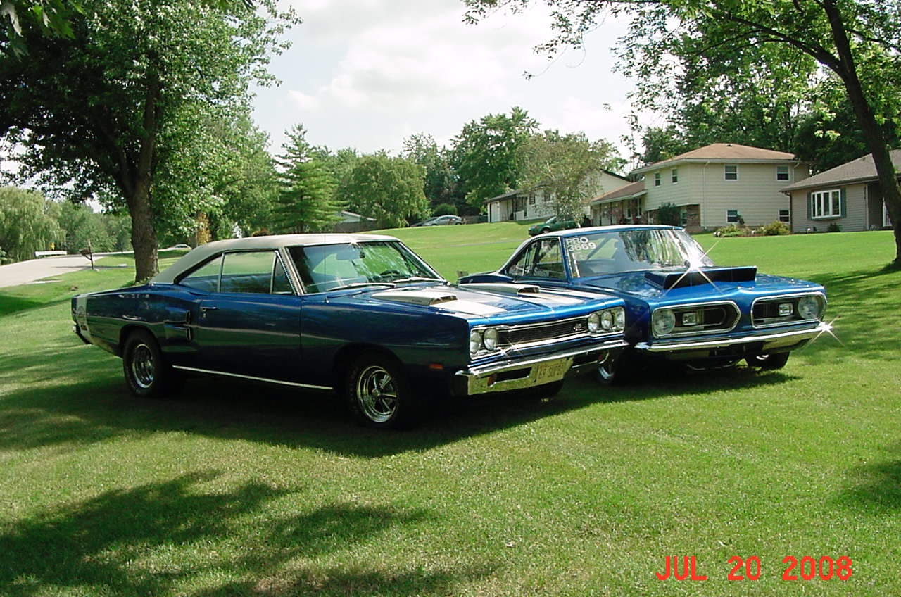 Attached picture Cuda & Bee.JPG